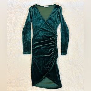 Guberry Women's Velvet Long Sleeve Bodycon Dress | Size Small | Emerald Green
